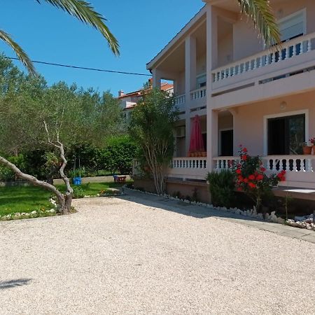 Apartmani Luka Banjol ภายนอก รูปภาพ
