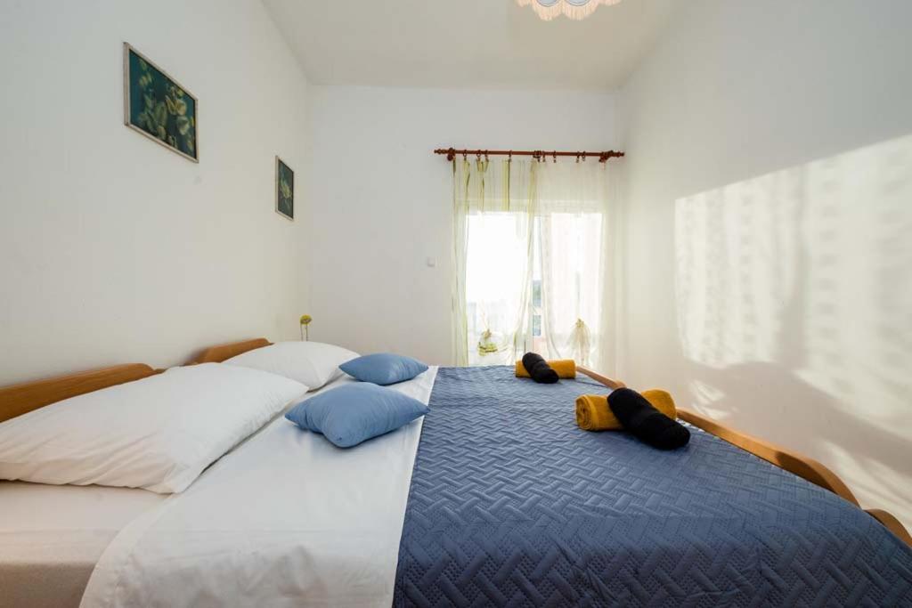 Apartmani Luka Banjol ภายนอก รูปภาพ