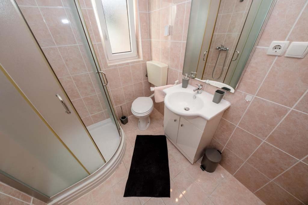 Apartmani Luka Banjol ภายนอก รูปภาพ