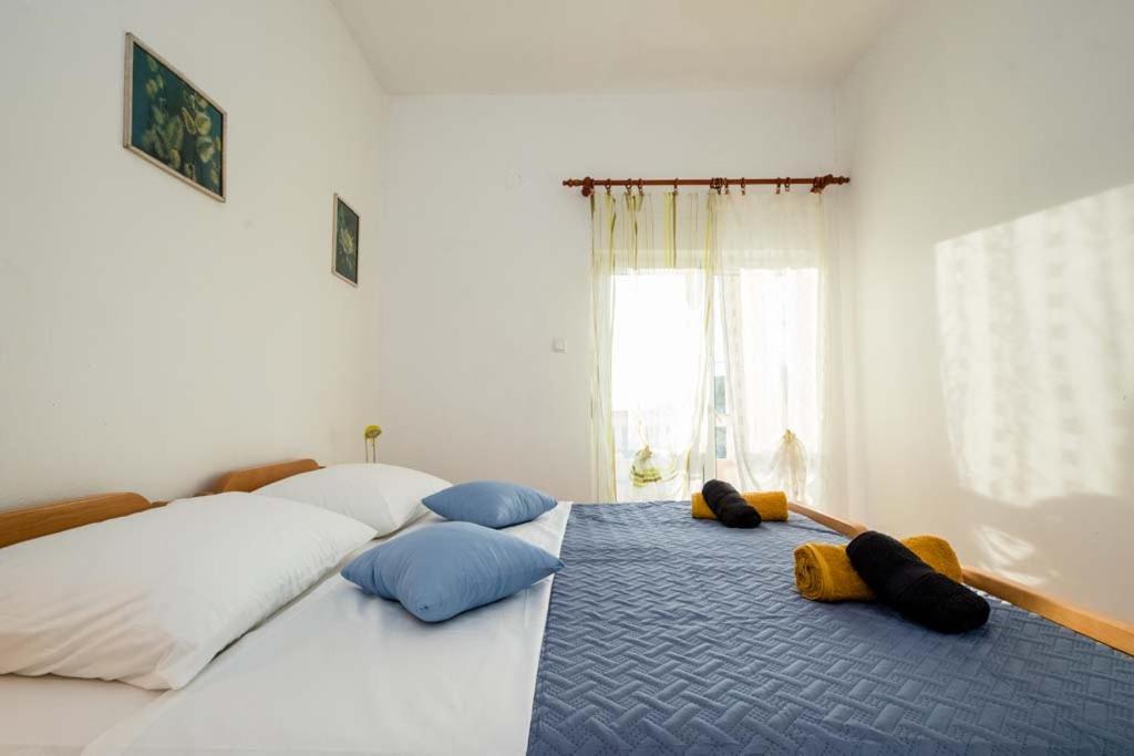 Apartmani Luka Banjol ภายนอก รูปภาพ