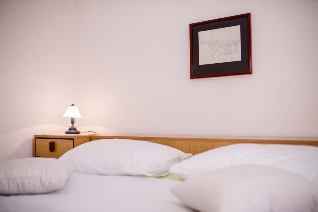 Apartmani Luka Banjol ภายนอก รูปภาพ