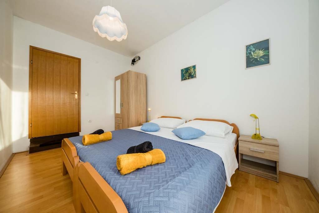 Apartmani Luka Banjol ภายนอก รูปภาพ